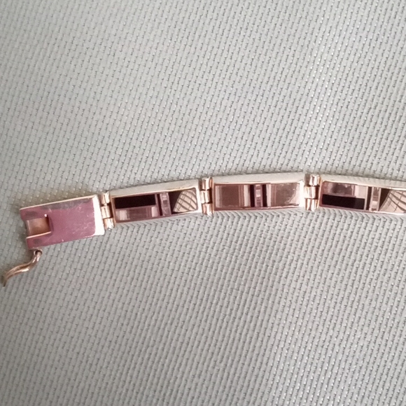 NATIVE AMERICAN STERLING SILVER INLAY BLACK ONYX AND SHELL TUXEDO BRACELET - Picture 3 of 8